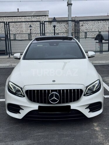 Mercedes E 300 d-6