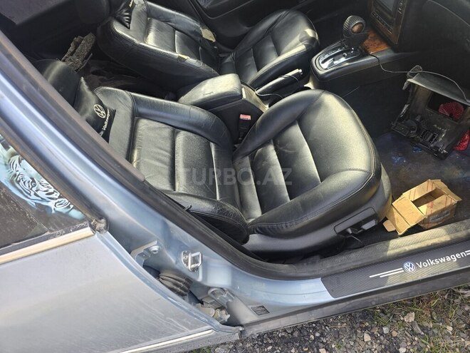 Volkswagen Passat-4