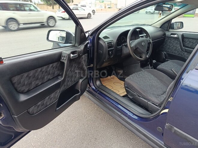 Opel Astra-12