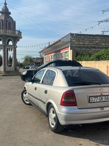 Opel Astra-3