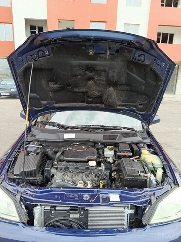 Opel Astra-16
