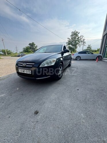 Kia Ceed-1