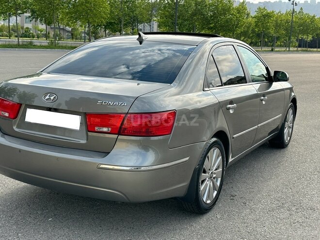 Hyundai Sonata-5