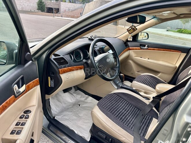 Hyundai Sonata-10