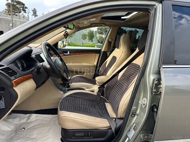 Hyundai Sonata-12