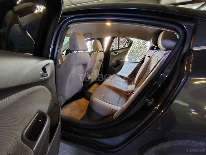 Chevrolet Cruze-21