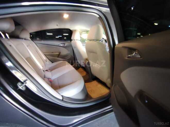 Chevrolet Cruze-20