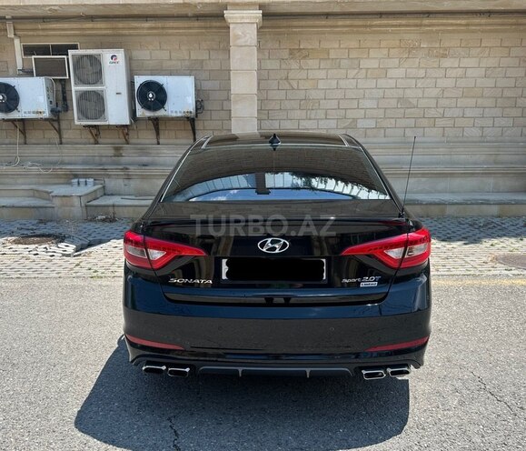 Hyundai Sonata-16