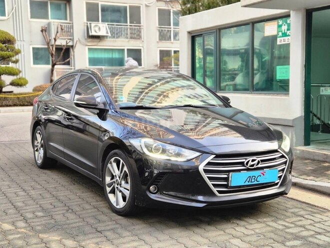 Hyundai Avante-1