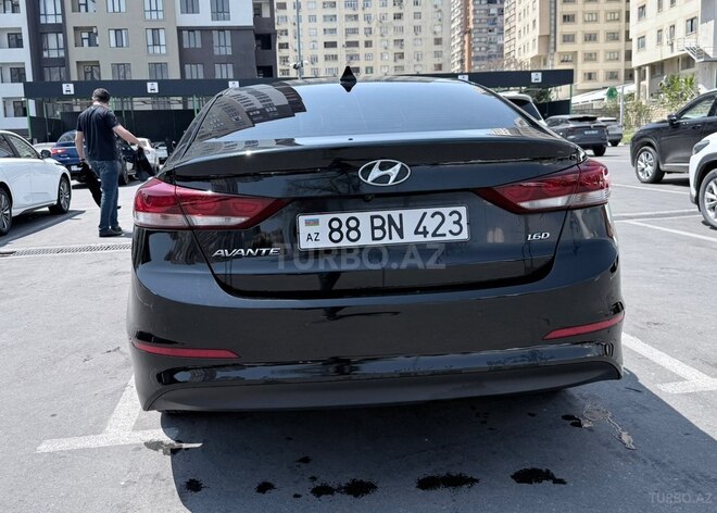 Hyundai Avante-8