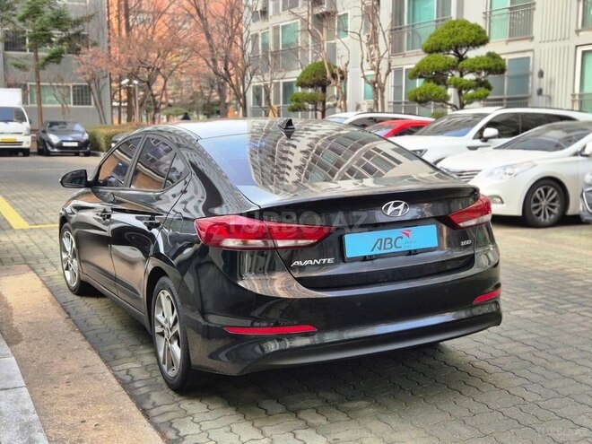 Hyundai Avante-3
