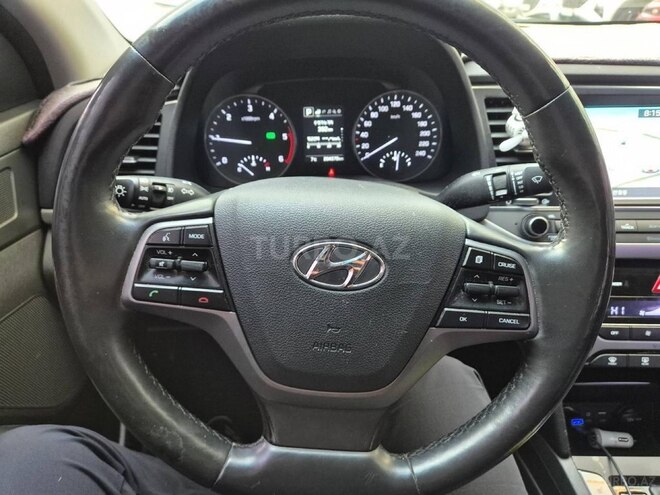 Hyundai Avante-17