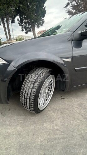 Renault Megane-10