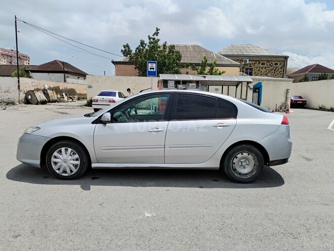Renault Laguna-2