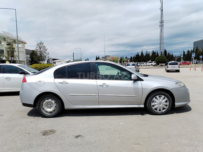 Renault Laguna-4