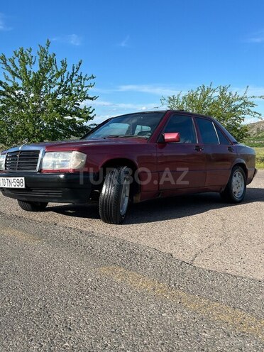 Mercedes 190-5