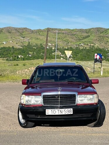 Mercedes 190-11