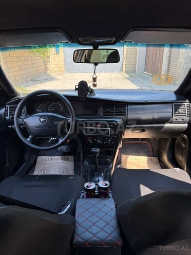 Opel Vectra-14
