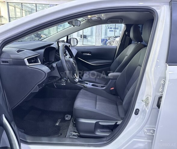 Toyota Corolla-11
