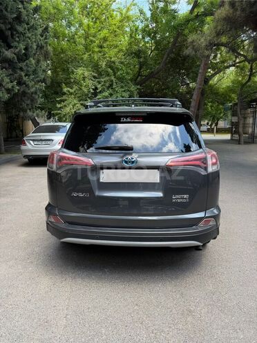 Toyota RAV4-2