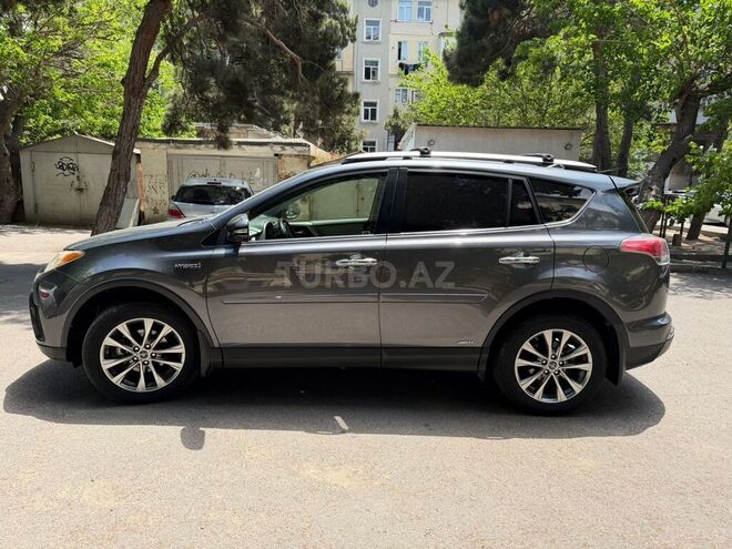 Toyota RAV4-3