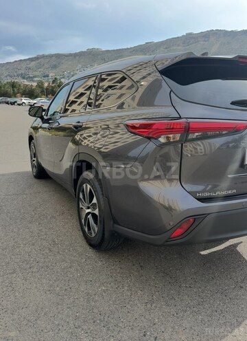 Toyota Highlander-3