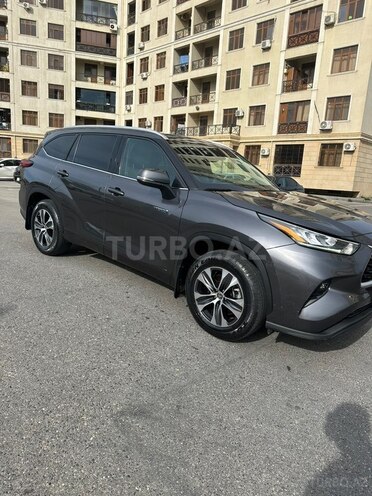 Toyota Highlander-4