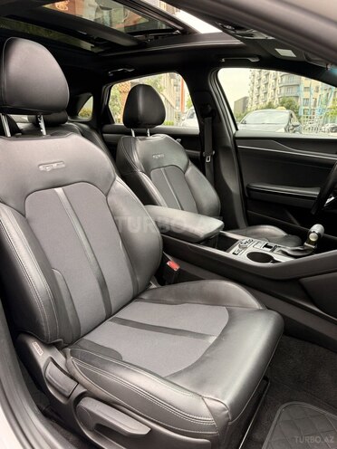 Kia K5-10