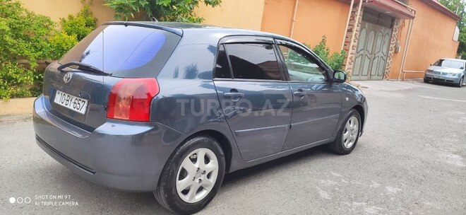 Toyota Corolla-4