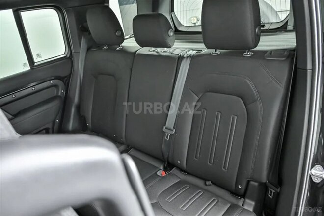Land Rover Defender-15