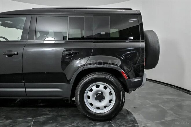 Land Rover Defender-5