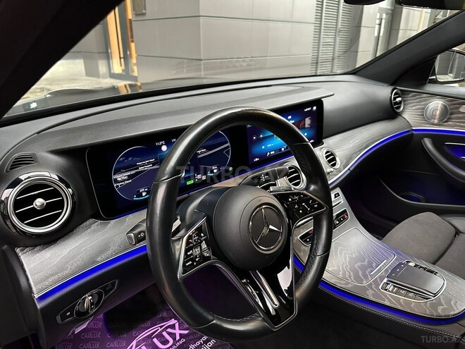 Mercedes E 300 de-5