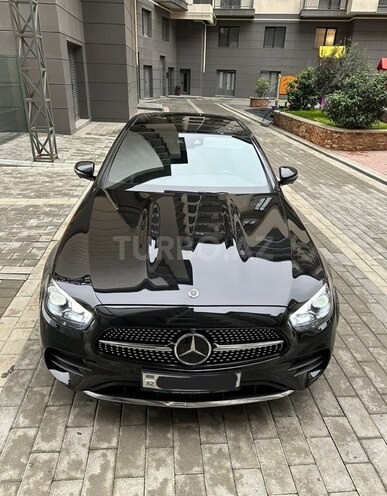 Mercedes E 300 de-1