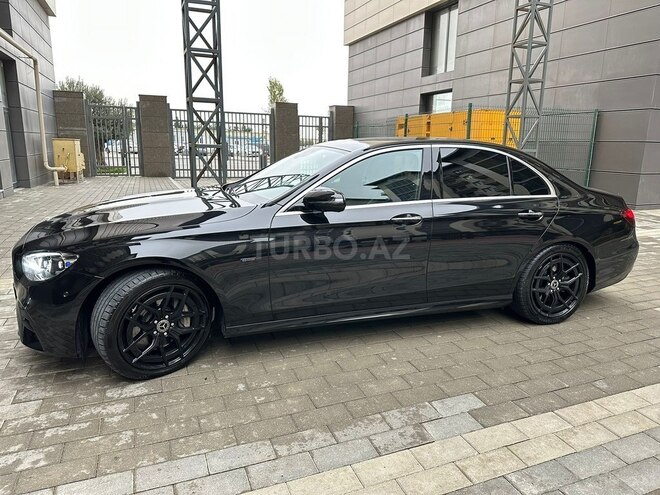 Mercedes E 300 de-4