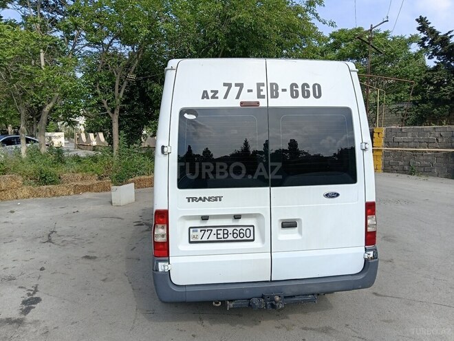 Ford Transit-2