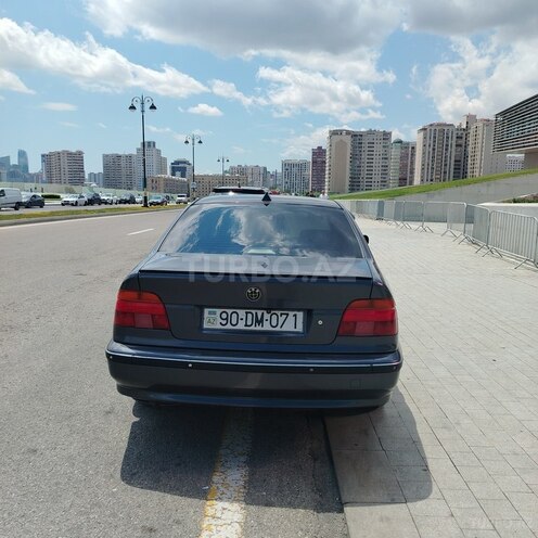 BMW 523-3