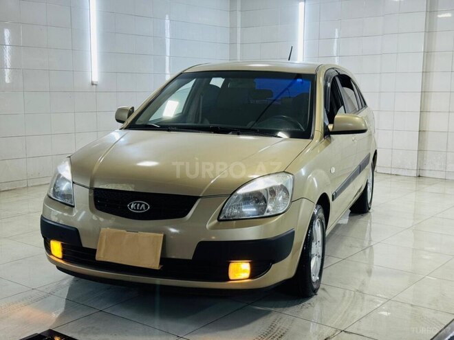 Kia Rio-1