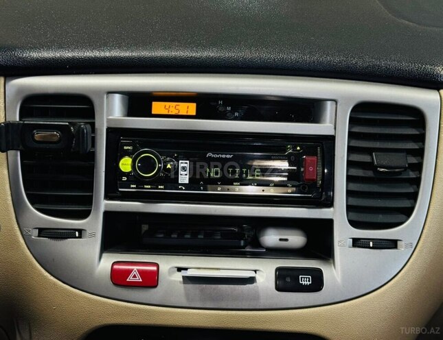 Kia Rio-6