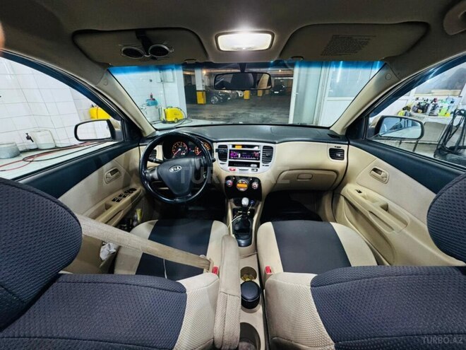 Kia Rio-8