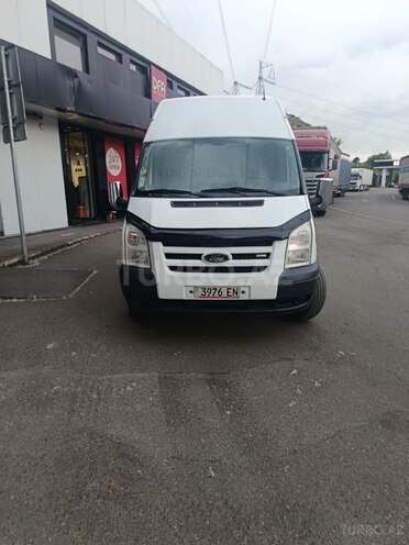 Ford Transit-1