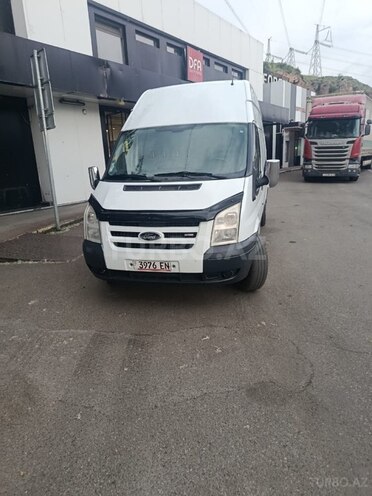 Ford Transit-18