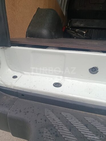 Ford Transit-12