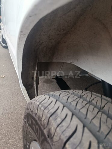 Ford Transit-15