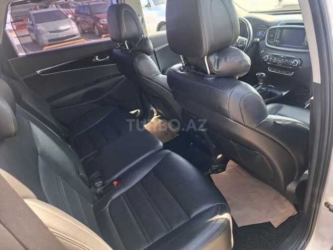 Kia Sorento-4