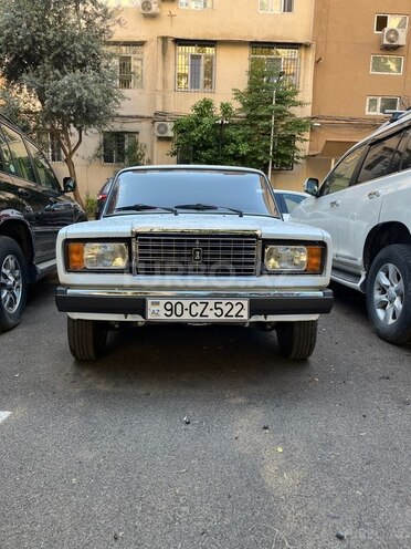 LADA (VAZ) 2107-2