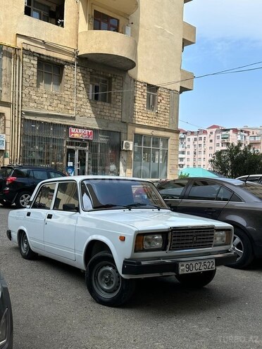 LADA (VAZ) 2107-1