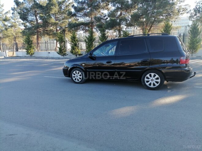 Kia Carens-11