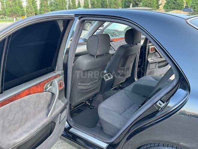 Mercedes E 220-14