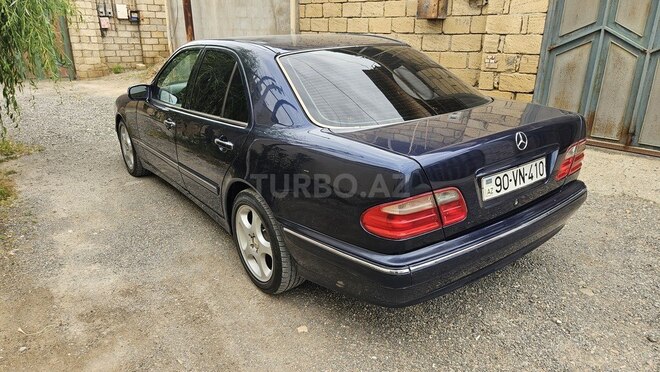 Mercedes E 240-8