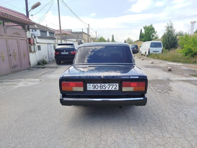 LADA (VAZ) 2107-2